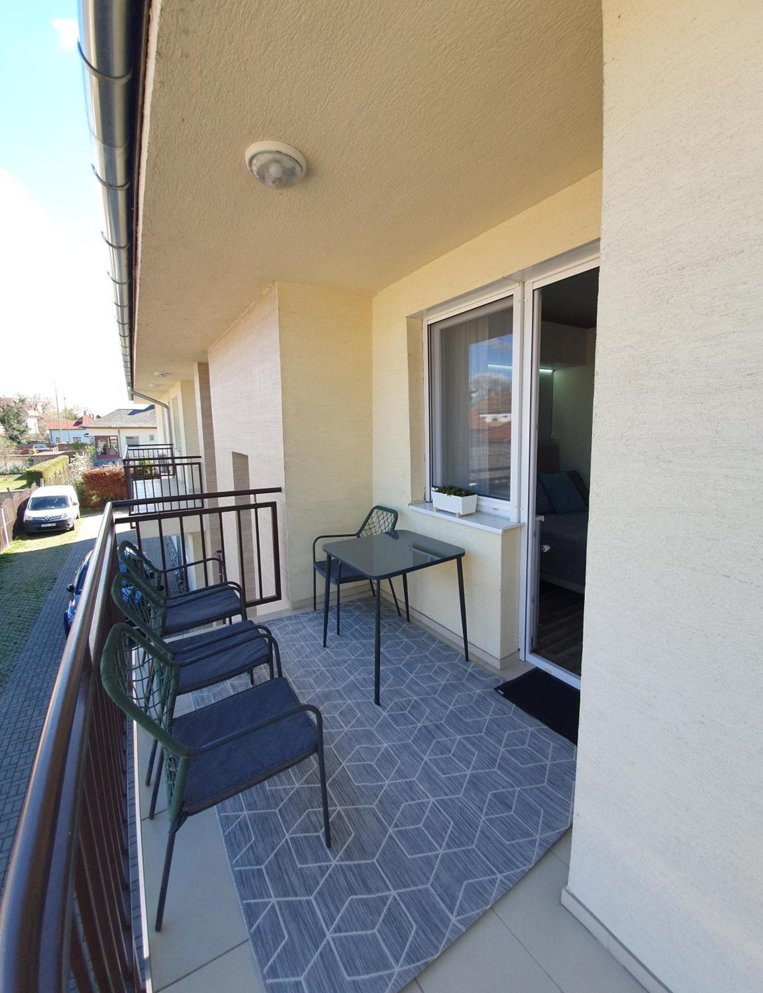 Mandara Wellnes Apartmanok Шиофок Экстерьер фото